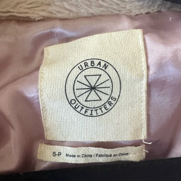 Stay Cute and Cozy in this Baby Pink Faux Fur Coat - Size Small - Picture 5 of 5